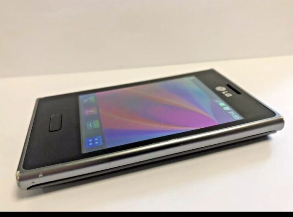 LG Optimus L3E-400 Smartphone (entsperrt) – schwarz