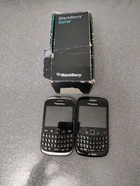 BlackBerry Curve 9320 Smartphone silber (entsperrt) (PRD-44518-010)