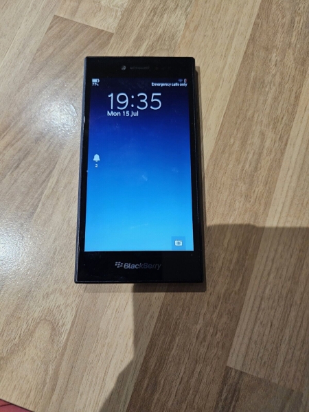 BlackBerry Leap (STR100-1) Smartphone entsperrt guter Zustand 5″ 16GB 8MP 4G