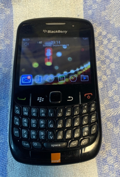 BlackBerry Curve 8520 – Schwarz Smartphone GSM Handy Orange Netzwerk