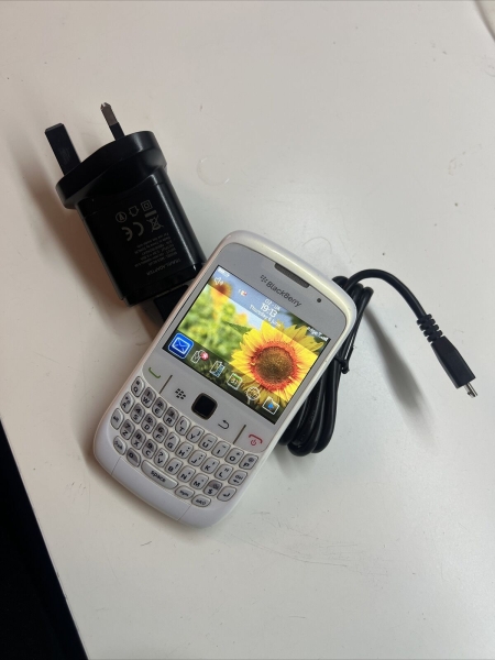 BlackBerry Curve 8520 Smartphone (entsperrt) – Weiß