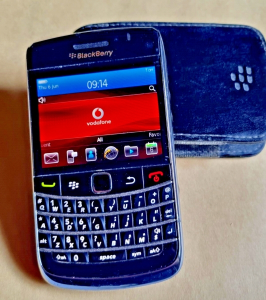 BlackBerry Bold 9700 – Schwarz Smartphone Mobile Qwerty