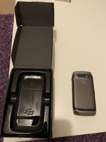 BlackBerry  Torch 9860 (Ohne Simlock) Smartphone (PRD-33933-014)