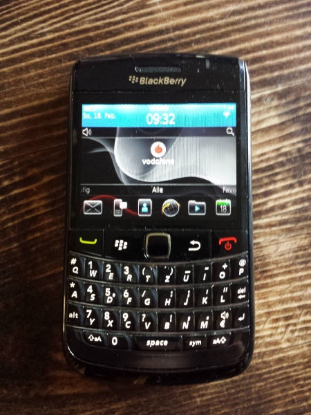 BlackBerry Bold 9780 Smartphone + Schutz-hue-lle – ohne SIM-/Netlock