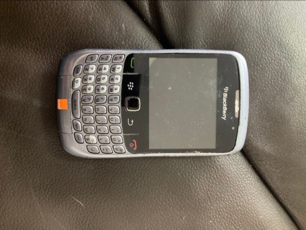 Blackberry Curve 8520 grau Qwerty Handy Smartphone Ersatzteil oder Reparatur