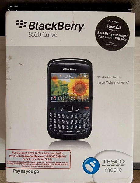 BlackBerry Curve 8520 – Schwarz (Tesco) Smartphone verpackt