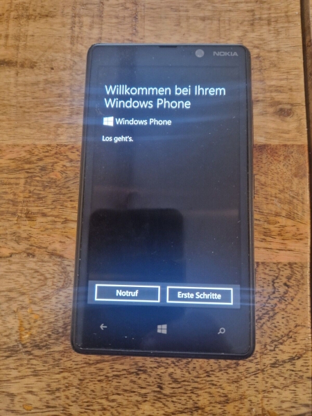 Nokia  Lumia 820 – 8GB – Schwarz (Ohne Simlock) Smartphone (0022L36)