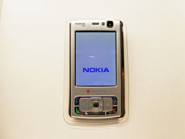 Nokia  N95 – Silber (Ohne Simlock) Smartphone in OVP +Anleitung + Software