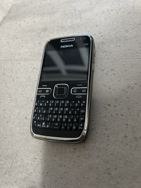 Nokia  E72 – Zodium Black (E-Plus+) Smartphone