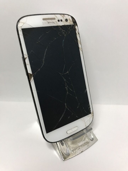 Samsung Galaxy S3 GT-I9300 Handy Smartphone defekt Ersatzteile oder Reparaturen 15