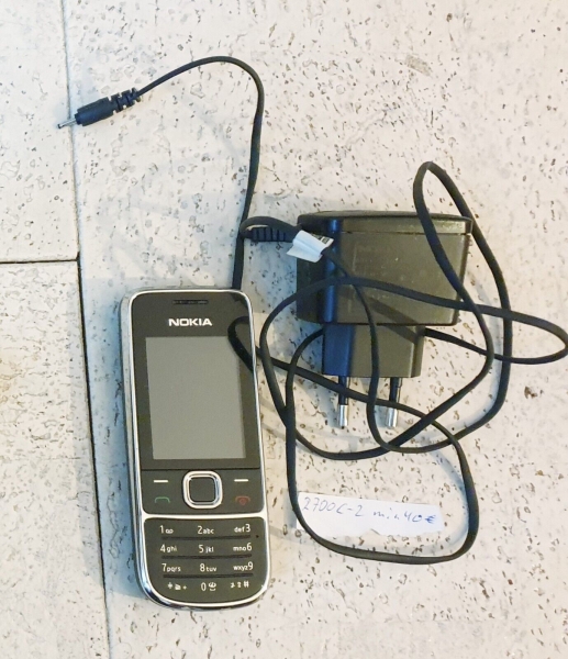 Handy Smartphone Telefon NOKIA 2700C-2