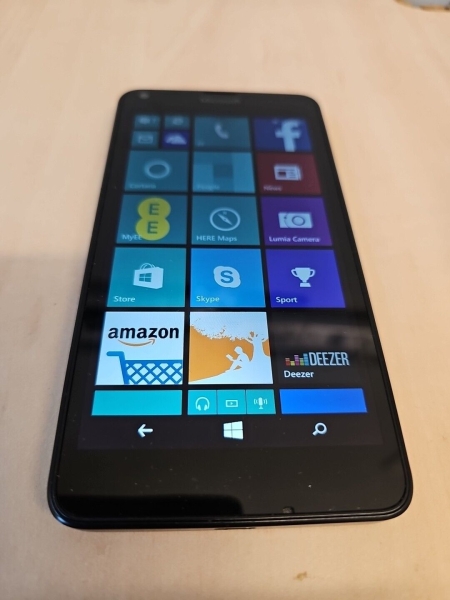 Nokia Lumia 640 – Schwarz (T.MOBILE EE) Smartphone