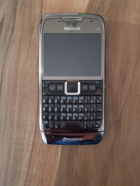 Nokia  E71 – Schwarz (Ohne Simlock) Smartphone