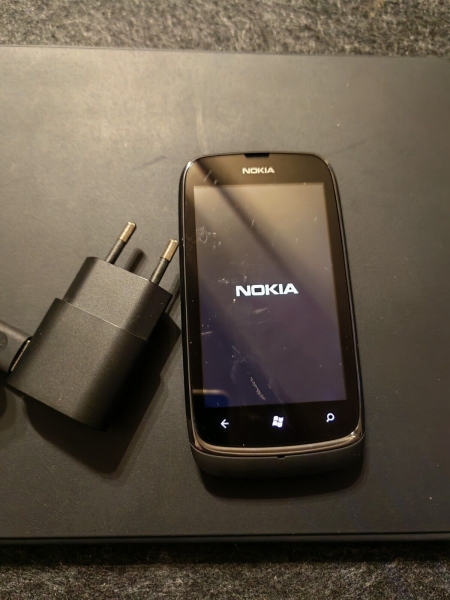 Nokia Lumia 610 schwarz (Ohne Simlock) Smartphone