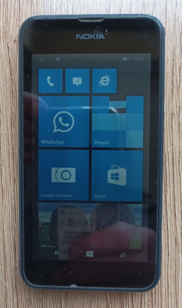 Nokia Lumia 530 4GB dunkelgrau/schwarz entsperrt Microsoft Windows Smartphone RM-107