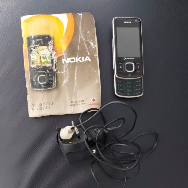 Nokia 6210 Navigator – Schwarz Smartphone