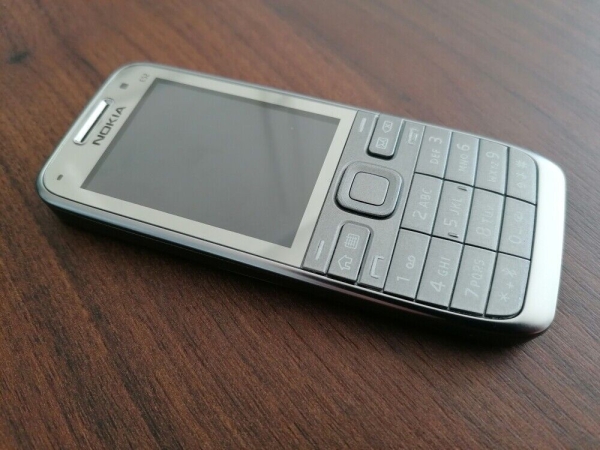 Nokia E52  Metal Grey / Grau / Smartphone / 3 Jahre Gewährleistung