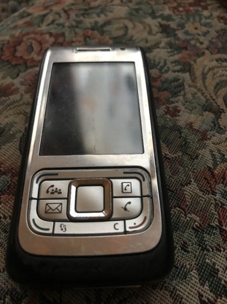 Nokia  E65 – Schwarz – Silber (Ohne Simlock) Smartphone