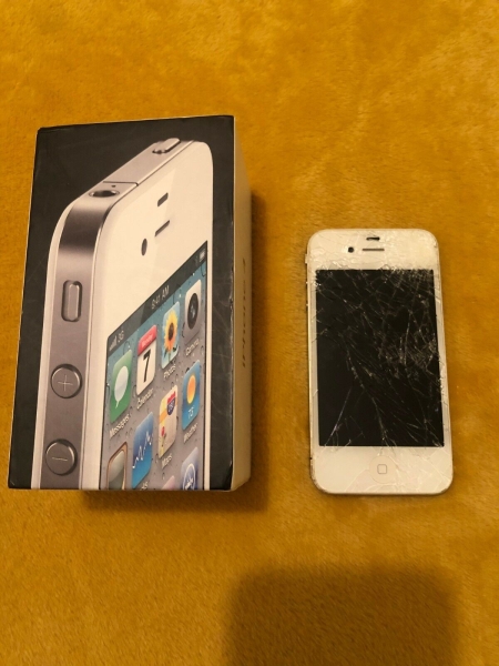 APPLE IPHONE 4 GEBRAUCHT WEISS SMARTPHONE KNACKTER BILDSCHIRM