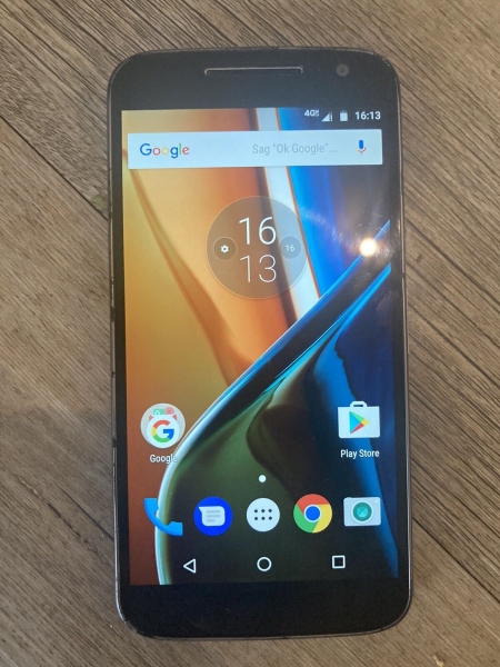 Motorola  MOTO G4  Smartphone + Zubehörpaket (Handytasche)