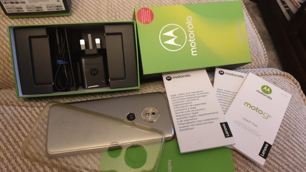 Motorola Moto G6 (XT1922-2) 32GB entsperrt Smartphone Dual Sim Gold komplett verpackt