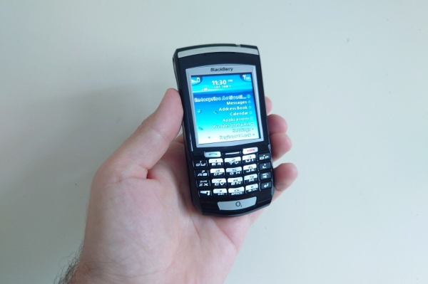 RAR BlackBerry 7100x schwarz (entsperrt) Smartphone Sammlerstück Handy