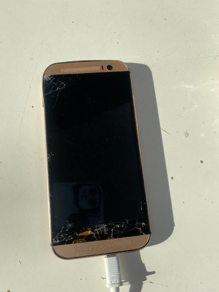 HTC One Gold Smartphone