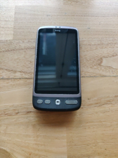 HTC Desire A8181 – 4GB – schwarzes (entsperrt) Smartphone defekt