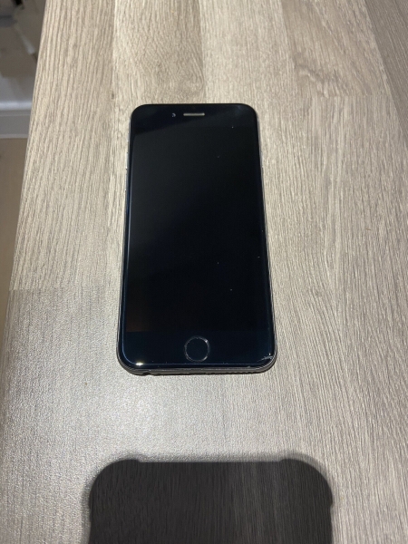 Apple iPhone 6 – 16GB – Spacegrau (entsperrt) A1586 (CDMA + GSM) sehr sauber