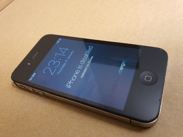 Apple iPhone A1387 4s Smartphone DEAKTIVIERT