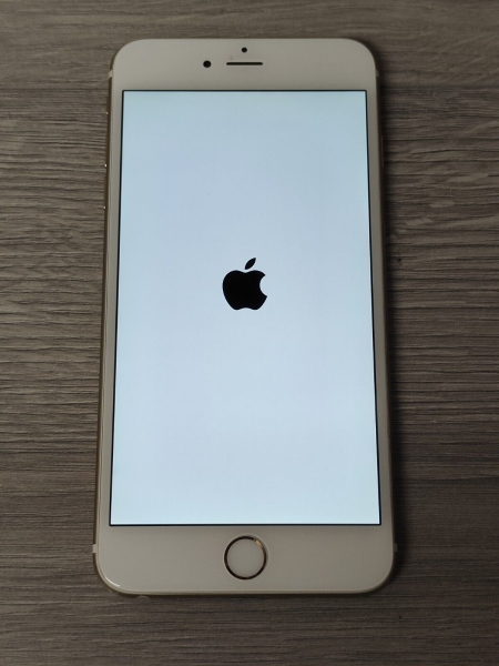 Apple MGAA2B/A iPhone 6 Plus 4G Smartphone 16GB – Gold (ohne Accs)