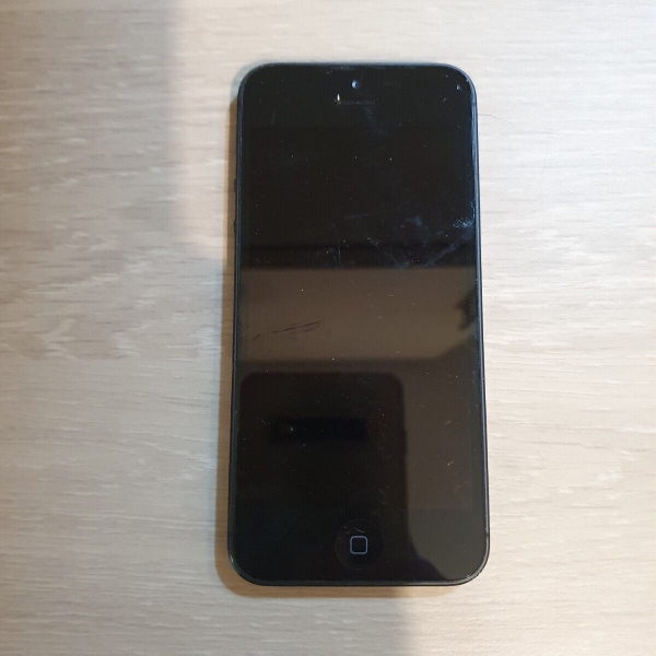 Apple iPhone 5 A1429 Black Slate 4,0″ LCD (1GB+16GB) 8MP Smartphone – für Ersatzteile