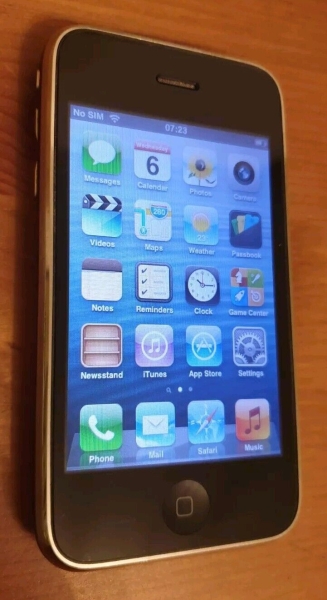 Apple iPhone 3GS 16GB schwarz (Vodafone) A1303 Smartphone