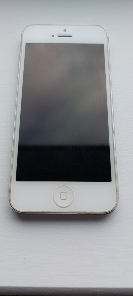 Apple iPhone 5 – 16GB – Weiß & Silber (Entsperrt) A1429 (GSM) Originalverpackt Top Zustand