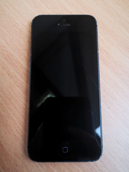 Apple iPhone 5 – 16GB – Schwarz A1429 (GSM/LTE 1,3,5 International) *DEFEKT – S…