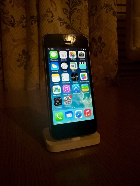 Apple iPhone 5s 16GB – iOS 7.1.2 (Selten) – Guter Zustand – Entsperrt