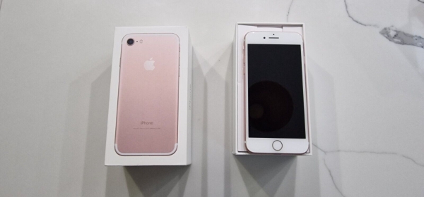 Apple iPhone 7 – 32GB – Roségold (Entsperrt) A1778 (GSM)