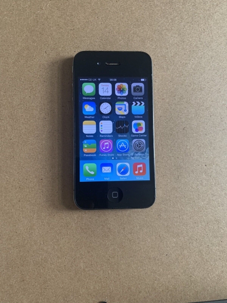 Apple iPhone 4 – 16 GB – Schwarz (O2) A1332 (GSM)