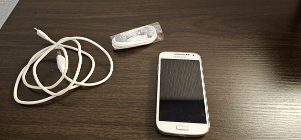 Samsung  Galaxy S4 mini GT-I9192 – 8GB – Weiss (Ohne Simlock) Smartphone