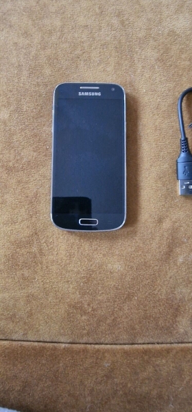 Samsung Galaxy S4 Mini GT-I9195I – 8GB- (Ohne Simlock) Smartphone – Schwarz