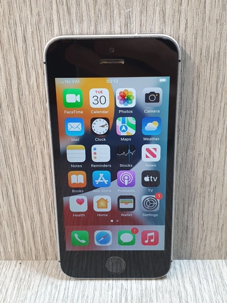 A1723 Apple iPhone SE 32GB Spacegrau (schwarz vorne) entsperrt Klasse C EI3001