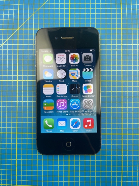 Apple iPhone 4 – 16 GB – Schwarz (EE Network) Smartphone A1332