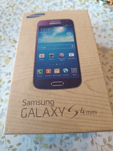 Samsung  Galaxy S4 mini GT-I9195 – 8GB – Purple Mirage (Ohne Simlock) Smartphone