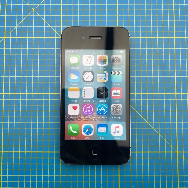 Apple iPhone 4s – 16 GB – Schwarz (EE) A1387 (CDMA + GSM)