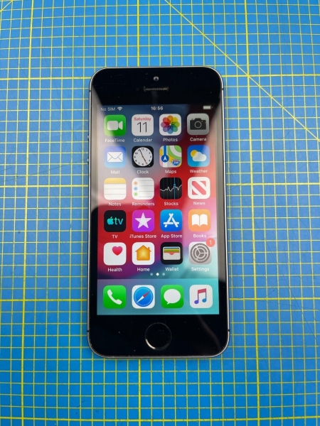 Apple iPhone 5s – 16 GB – Spacegrau (entsperrt) A1457 (GSM)