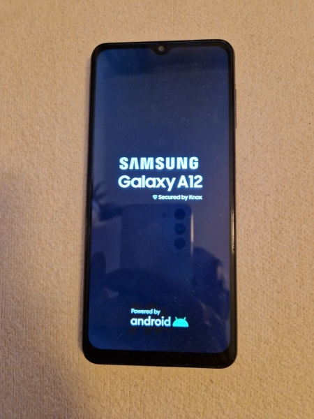 SAMSUNG Galaxy A12 64GB Schwarz – Sehr Gut – Smartphone