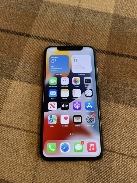 Apple iPhone X – 64 GB – Spacegrau (entsperrt) A1901 (GSM)