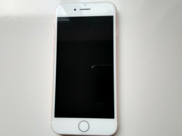 Apple iPhone 7 – 32GB – Roségold (entsperrt) A1778 (GSM)