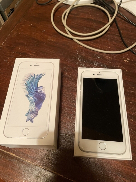 Apple iPhone 6s – 64GB – Silber (EE) A1688 (CDMA + GSM)