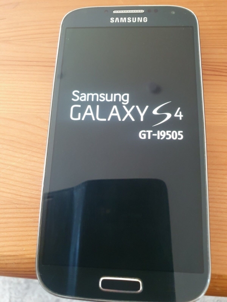 Samsung  Galaxy S4 GT-I9515 VE – 16GB – Silber (Ohne Simlock) Smartphone